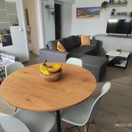 Orion Apartament Nea Roda