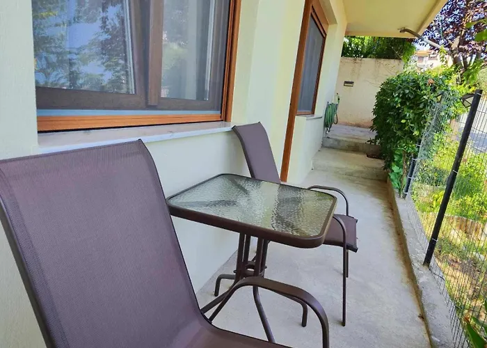Orion Apartment Nea Roda