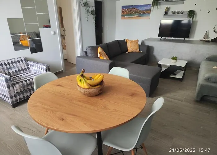 Orion Apartment Nea Roda